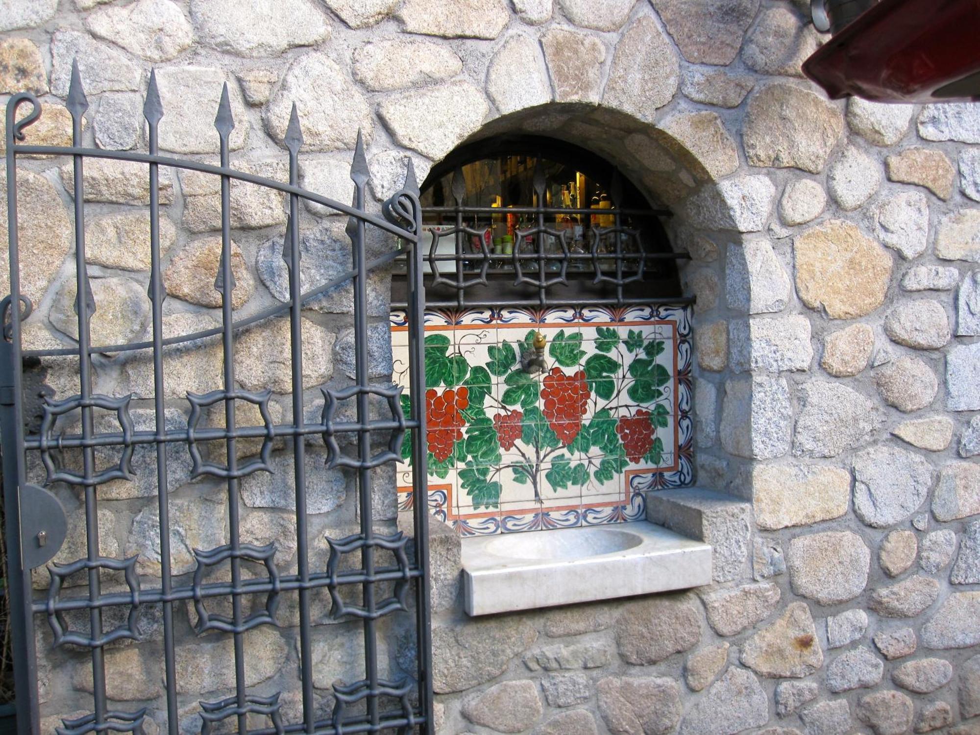 Hosteria Catalana Боссост Экстерьер фото